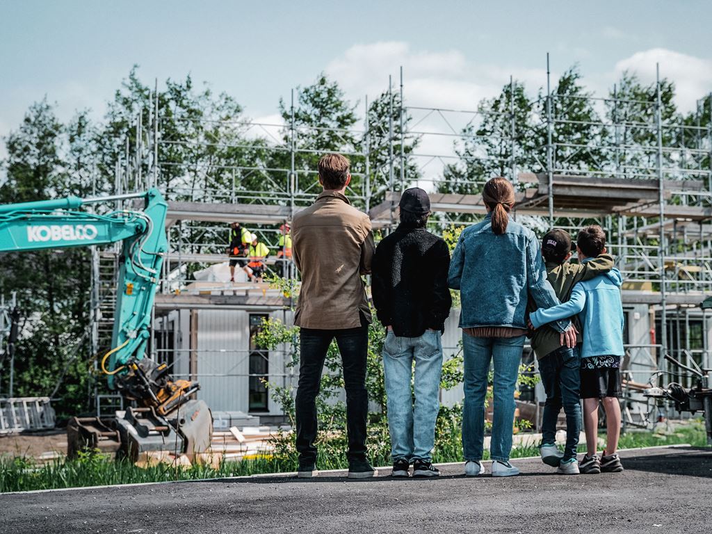 Familj som valt att bygga hus på totalentreprenad